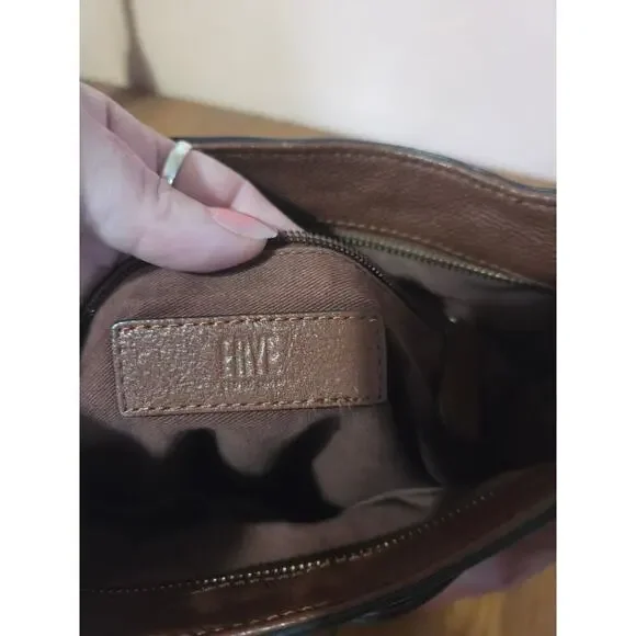 FRYE Olivia Large Leather Crossbody Shoulder Bag Cognac Super Nice!! - Picture 9 of 11